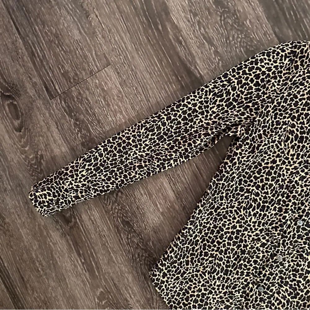 J. crew Slim Leopard Button Down - Picture 3 of 7